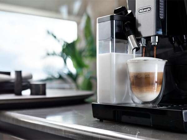De'Longhi ECAM 44.666.B ELETTA Cappuccino, ECAM44.660.B, wysoki połysk czarny
