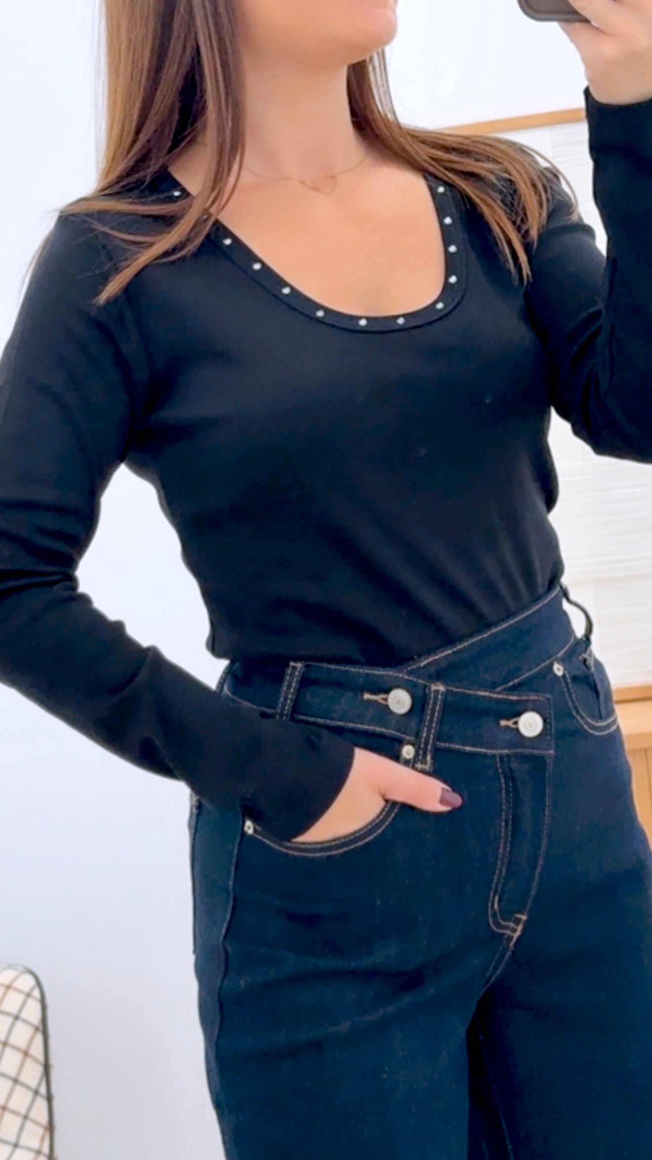 CAMISETA TACHUELAS