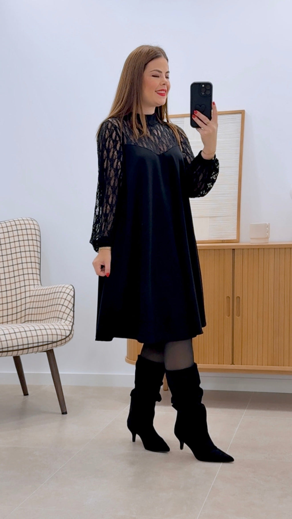 VESTIDO CALADO
