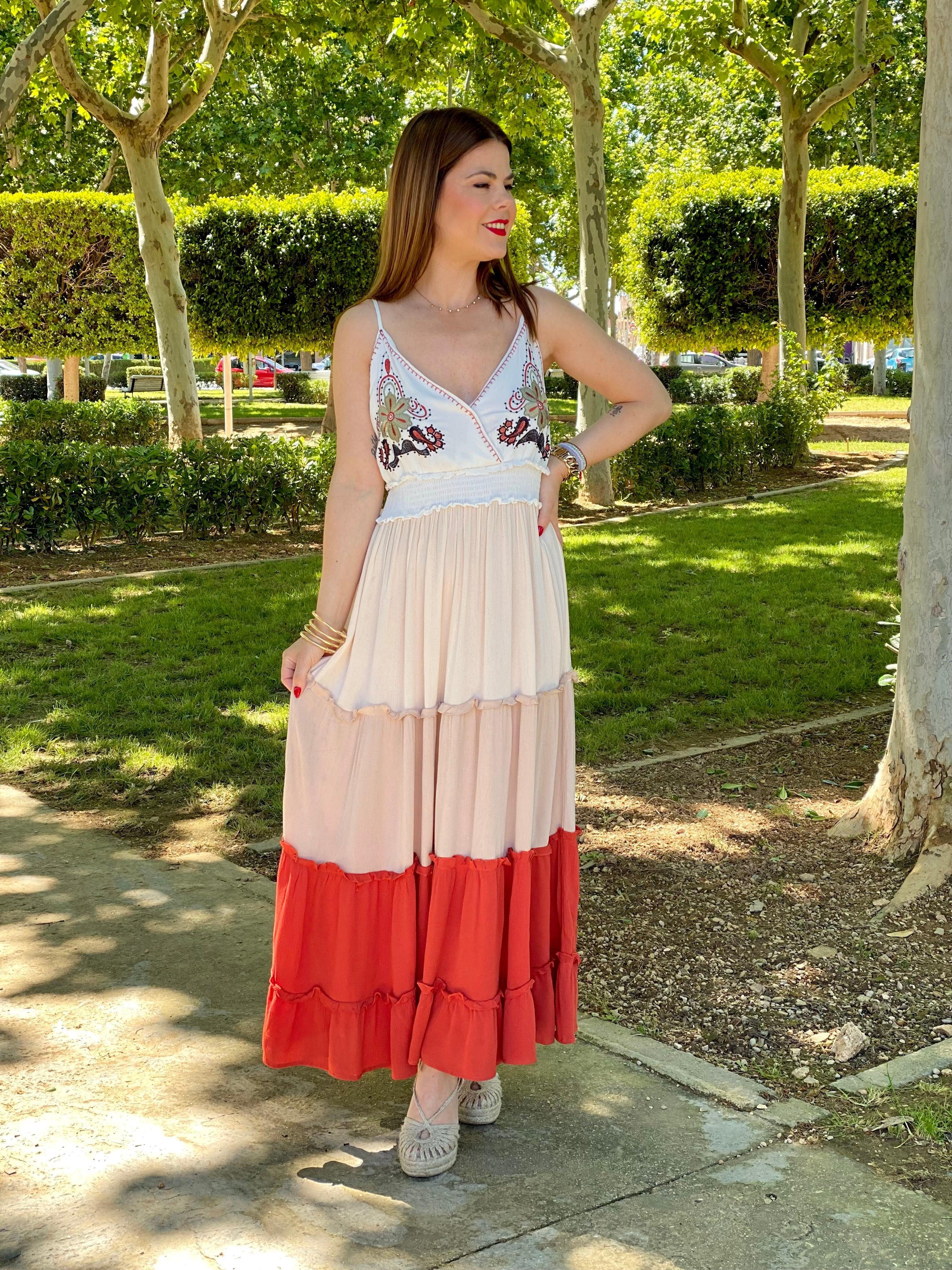 VESTIDO TIRANTE BORDADO